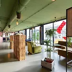 At 7 Hotel Rijswijk