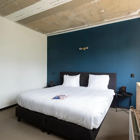 酒店 At 7 赖斯韦克