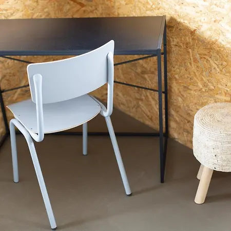 At 7 3* 赖斯韦克