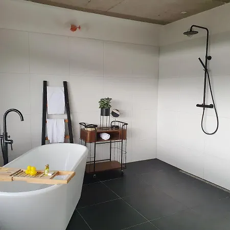 酒店 At 7 赖斯韦克