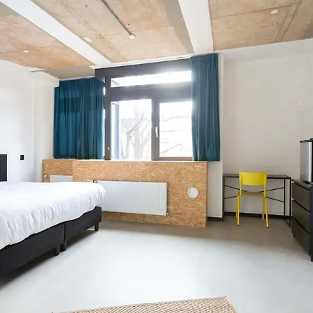 酒店 At 7 赖斯韦克