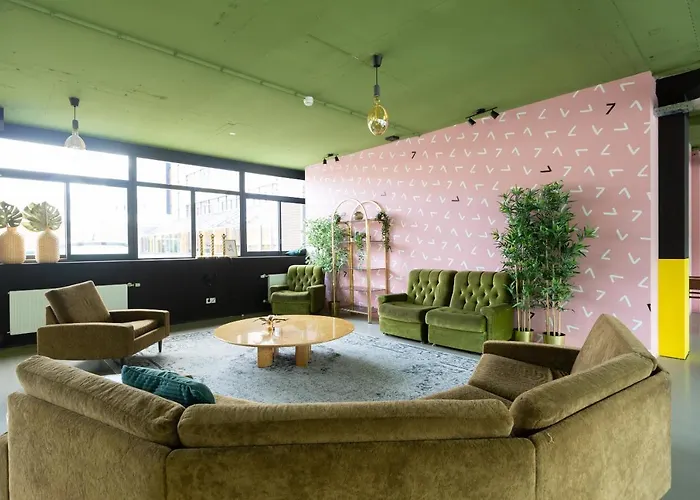 فندق At 7 رايسفايك