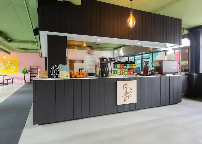 فندق At 7 رايسفايك