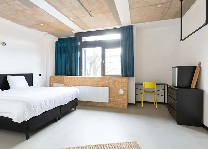 فندق At 7 رايسفايك