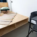 At 7 מלון רייסווייק