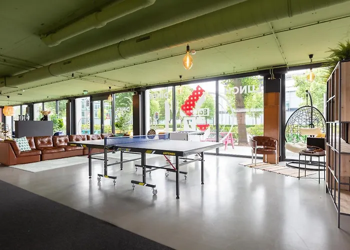 At 7 Ξενοδοχείο