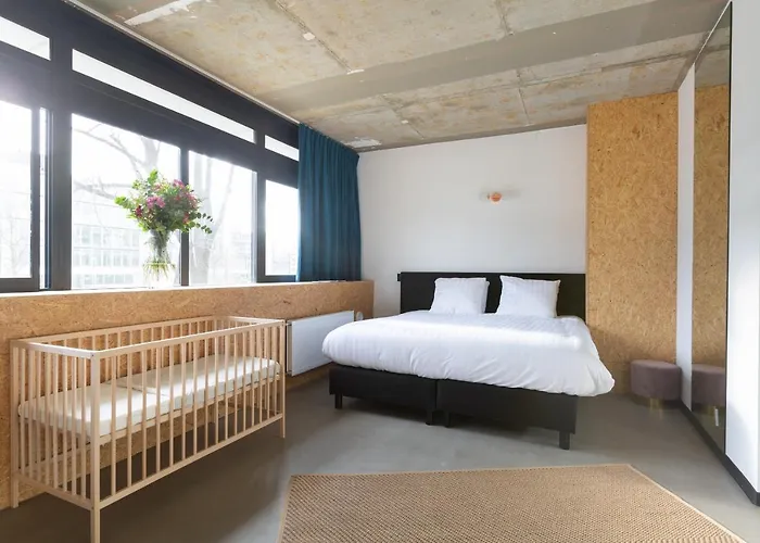 At 7 Ξενοδοχείο